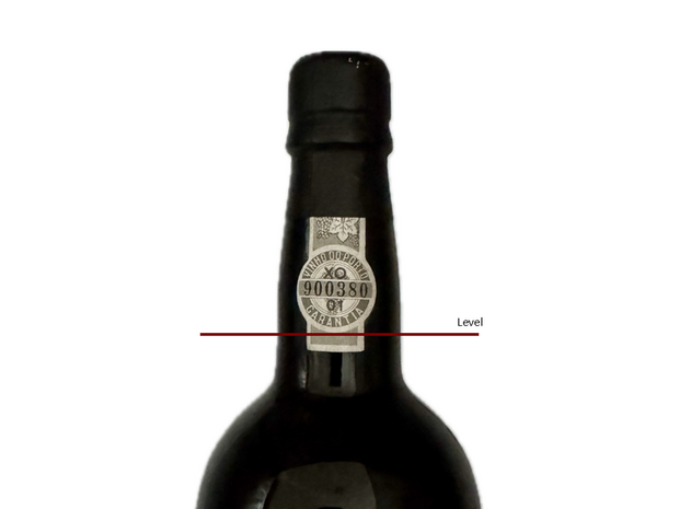 Burmester Vintage Port 1963 (etiket licht bevuild)